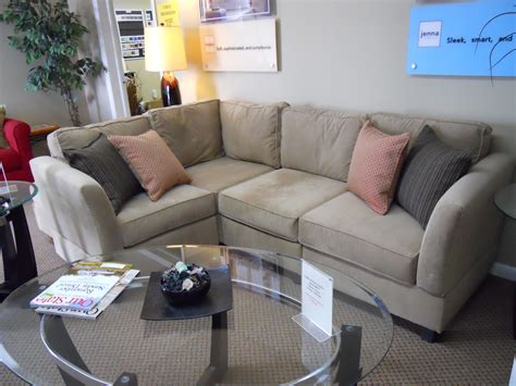Small Space Sectional Couch | Small space sectional sofa, Sectional