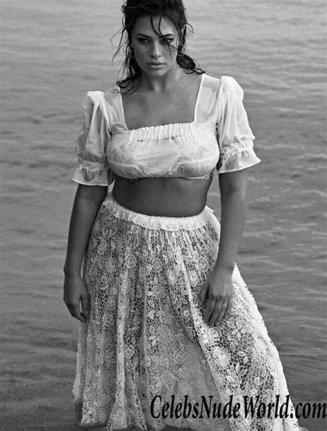 Ashley Graham Sexy Foto Celebsnudeworld Com