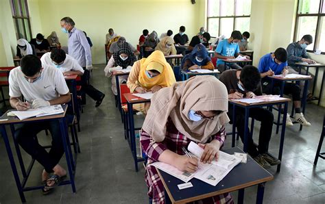Medical Entrance Exam Neet To Have Centre In Dubai This Year Officials