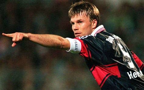 Inició su carrera jugando por el arminia bielefeld en 1986 hasta que fue a jugar por el borussia dortmund en 1989. Mats Hummels fans reacting to Bayern Munich transfer ...