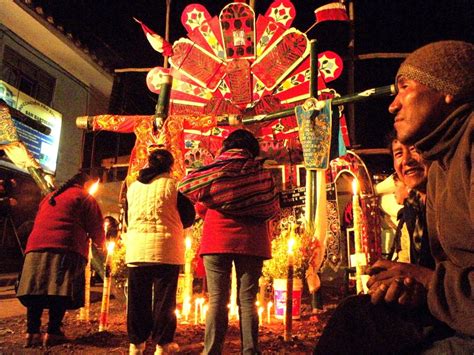 Fiesta De Las Cruces Expresión Y Devoción En Las Regiones Del Perú