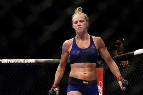 Ufc 219 Holly Holm Out To Beat Mma S Unbeatable Women S Champion Again