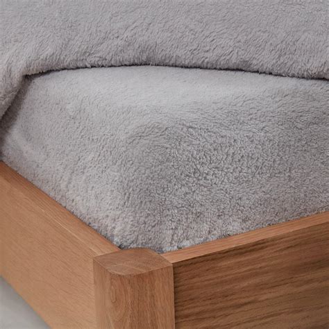 Brentfords Teddy Fleece Fitted Bed Sheet Plain Thermal Warm Soft Luxury