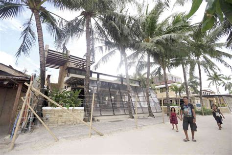 Boracay Folk Deal With Hunger Mounting Debts Inquirer News
