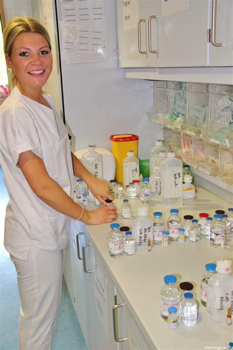 The only variety is having sex. Krankenschwester Anita Kellhammer (2) | Da Hog'n ...