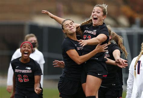 Rutgers Women Stun No 1 Virginia On Penalty Kicks In Ncaa Tournament Soccer