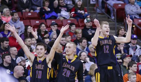 Photos Saturdays Championship Games At The Wiaa State Boys Basketball
