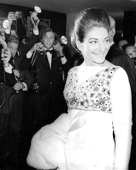 Sie finden auch bilder von maria callas minotis, maria callas medea, maria callas gallery. Maria Callas - Paris (1968) (mit Bildern)