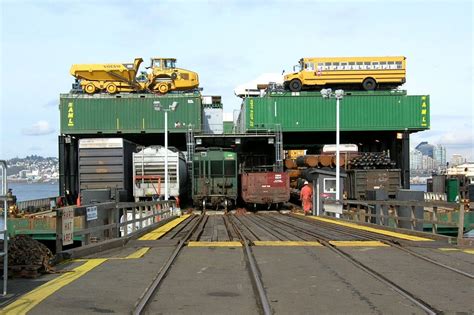 Travel by train is one of the most popular ways to get around alaska. Alaska hydro train | RailroadForums.com - Railroad ...