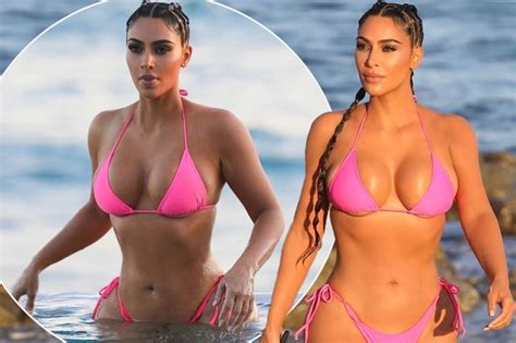 Kim Kardashian Puts On An Eye Popping Display In Skimpy Snakeskin Bikini Mirror Online