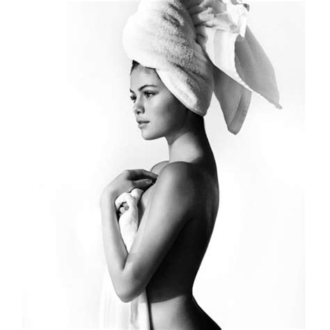 She Posed For Mario Testino As Part Of His Revealing Towel Series