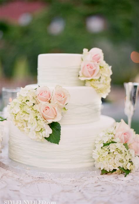 Professional wedding cake makers sites are a great source of inspiration, and it's amazing what can be done with sugar in the right talented hands. All White Wedding Cakes - Belle The Magazine