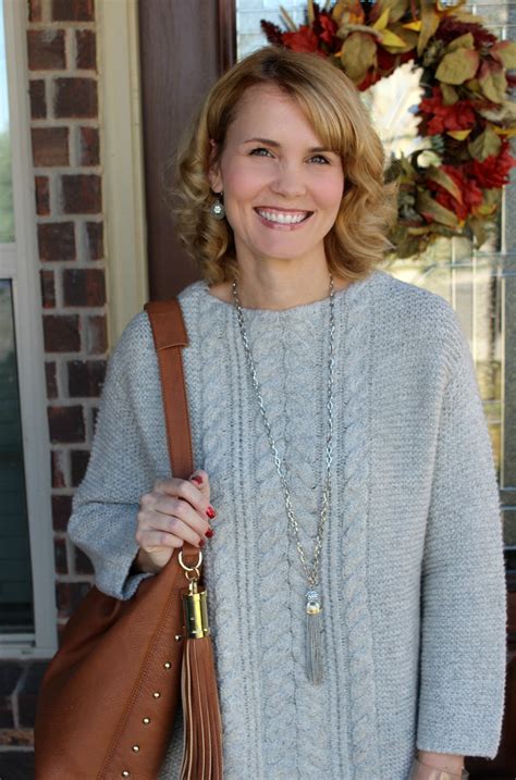 Day 19 Fall Outfit Idea White Gray Camel Mom Fabulous