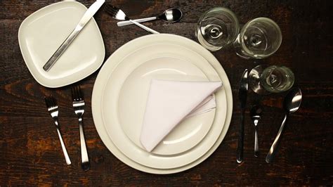 However, once you understand how to do it, you'll find a formal dinner very easy to host. How To Set A Formal Dinner Table - YouTube