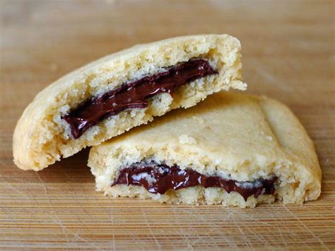 Shortbread is a holiday staple. Canada Cornstarch Shortbread with Chocolate | Sweet ...