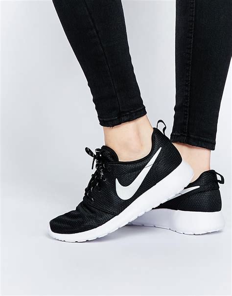 La mayor selección de zapatillas deportivas de mujer nike nike tanjun a los precios más asequibles está en ebay. zapatillas nike negra mujer