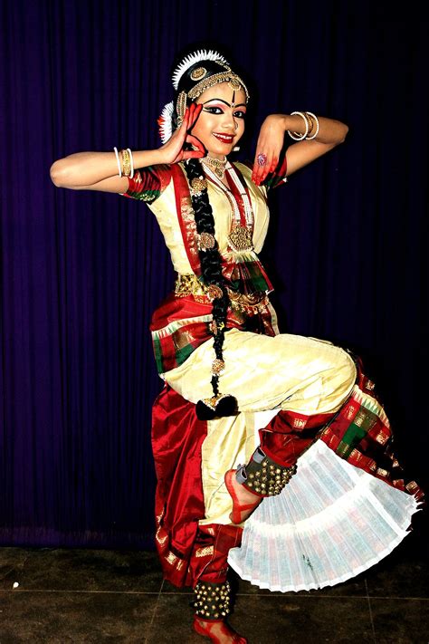Kuchipudi Dance Form Indian Classical Dance Kathak Dance Indian