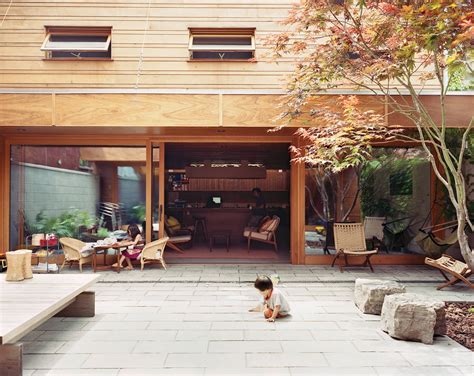 These Courtyards Bring Indoor/Outdoor Living to 10 Modern ...