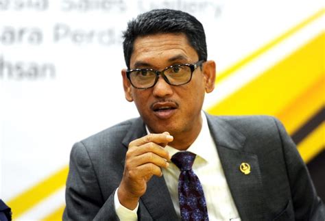 Mk land holdings bhd is teaming up with menteri besar inc (perak) (mb inc) to jointly develop a piece of land totalling 226 acres, belonging to the perak state government. MK Land, Perak MB Inc sign MoU for affordable homes
