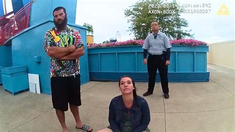 Couple Arrested After Having Sex On Amusement Park Ferris Wheel Youtube