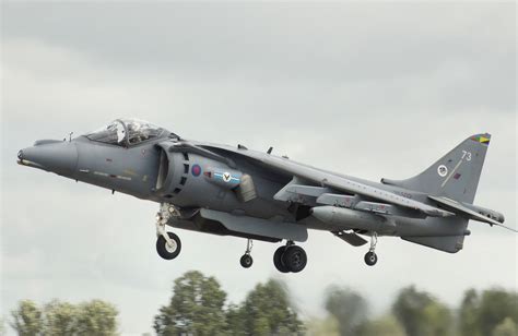 Military Why Does The Harrier Jet Have Four Landing Gears Aviation