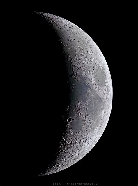Waxing Crescent Moon 30.1.2020 : astrophotography