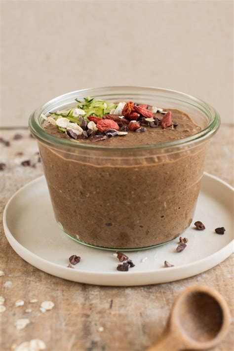 Watch how to make the best overnight oats in this short recipe video! Chocolate Overnight Oats Vegan, Low-Glycemic | Nutriplanet