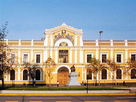 It was founded on november 19, 1842 and inaugurated on september 17, 1843. Casa Central - Universidad de Chile