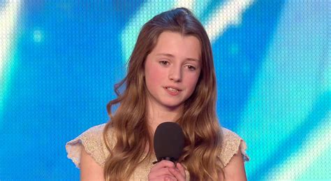 A 12 Year Old Stole The Show When She Started Singing Like She Was