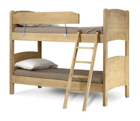 Per quanto riguarda le dimensioni disponibili, i letti a castello sono disponibili in diverse varianti, due letti da 90x190 cm, tre letti da 90x190 cm o anche due letti, uno in 140x90 cm e l'altro da 90x190 cm, permettendo così a un massimo di 3 persone di dormire nella stessa stanza. www.arredamentirustici.it - 0429878530 Mobile interamente ...