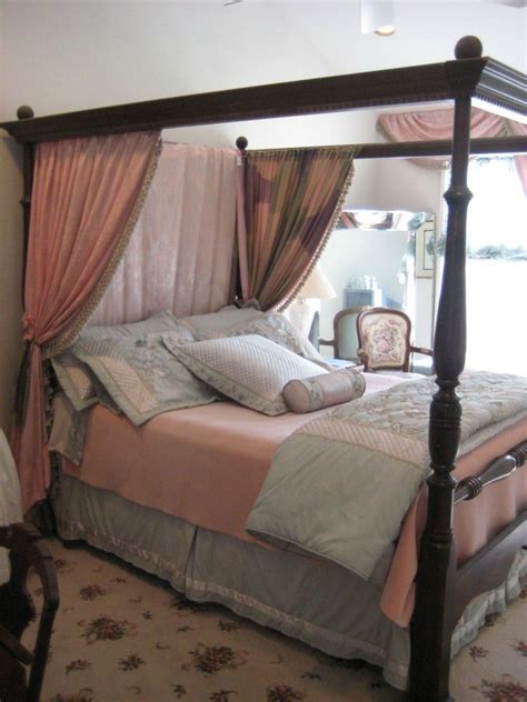 Four post canopy bed with antique finish. Antique Mahogany Canopy Queen Size Bed Circa: Early 20th ...