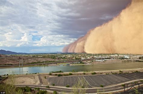 Just another day in Arizona: another day; another massive dust storm | The Extinction Protocol