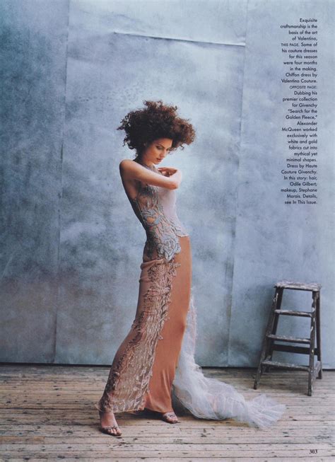 Shalom Harlow Wearing Valentino Couture Shalom Harlow S S Fashion S