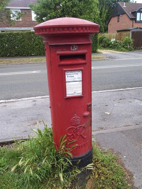 A Narrrow G6 Pillarbox Text Post Office Antique Mailbox Post Box