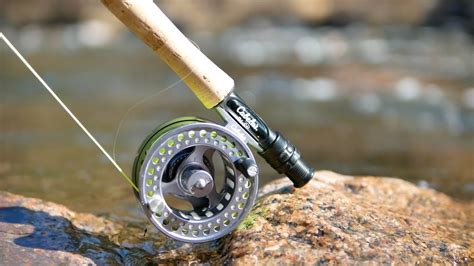 Beginners Guide To Fly Fishing How To Fly Fish Smart Fishing