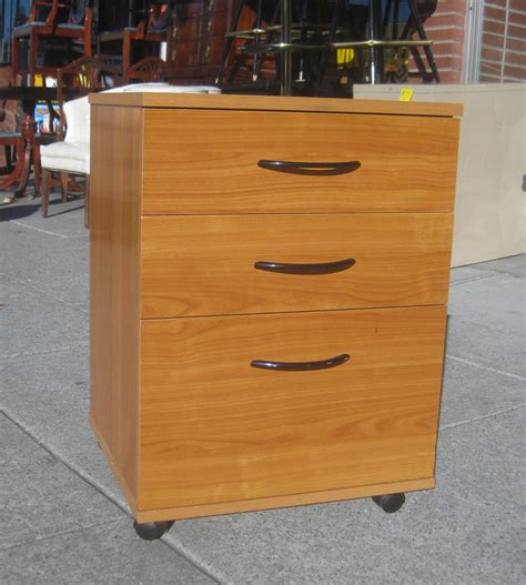 I found two ugly orangey colored oak filing cabinets at my local goodwill. UHURU FURNITURE & COLLECTIBLES: SOLD - 3-Drawer Rolling ...