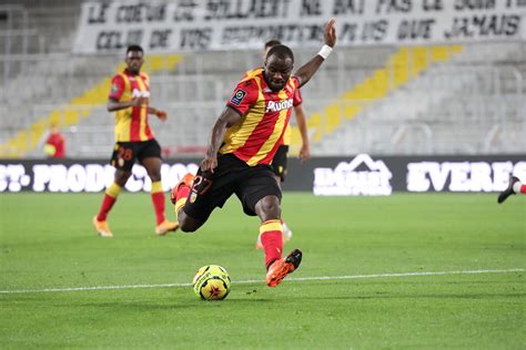 This page contains an complete overview of all already played and fixtured season games and the season tally of the club lens in the season overall statistics of current season. RC LENS vs PSG LIGUE 1 J2 2020-2021 - NORDSPORTS MAG