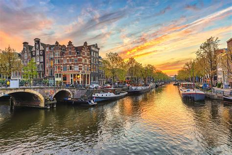 The Ultimate Amsterdam Bucket List For Backpackers 2019