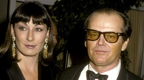 Anjelica Huston Shares A Nsfw Admission About Ex Jack Nicholson
