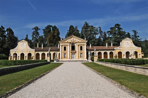 A Guide To Visiting The Best Palladian Villas In Veneto Tuscany Now