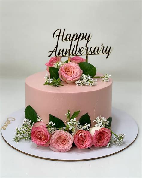 Happy Wedding Anniversary Cake Images In White For Pure Elegance
