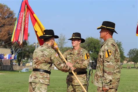 1st Cavalry Division Welcomes New Commanding General Article The