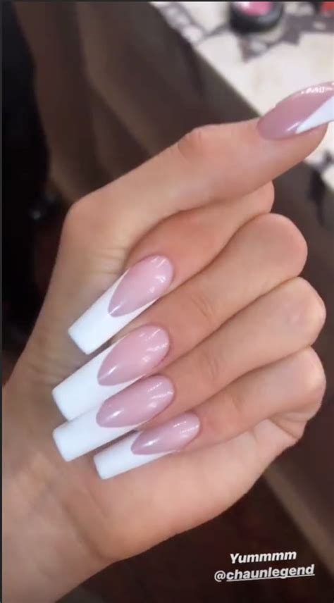 Kylie Jenner Nails French I Tried To Do Kylie Jenner S Rainbow Nail