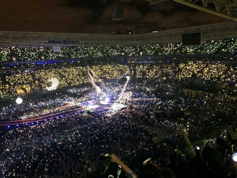 Maybe you would like to learn more about one of these? BTS speak yourself Brazil - Allianz Parque | Bts memes ...