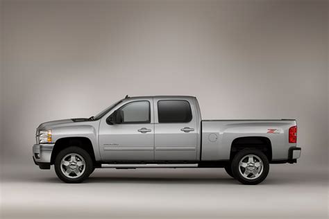 Chevrolet Revealed The 2011 Silverado Hd At Chicago