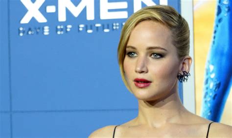 Nude Pictures Of Jennifer Lawrence Leak But Hacker Is On Borrowed Time Contactmusic Com