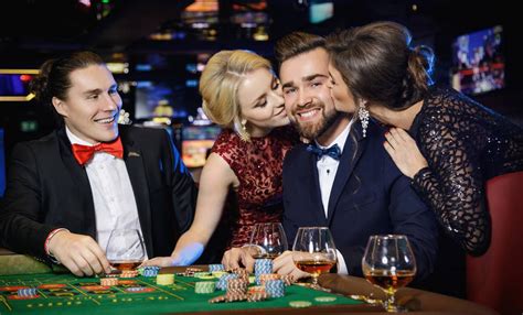 So many women prefer to date online these days. The Best Places to Visit for Singles on Valentine's Day