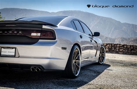 2014 Dodge Charger Fitted With 22 Inch Bd 23s In Bronze W Chrome Ss Lip