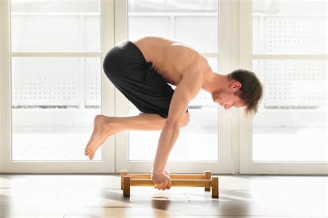 How To Master The Tuck Planche And 5 Critical Mistakes To Avoid