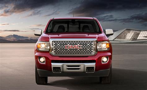 First Look At The 2021 Gmc Canyon Denali Carbuzz